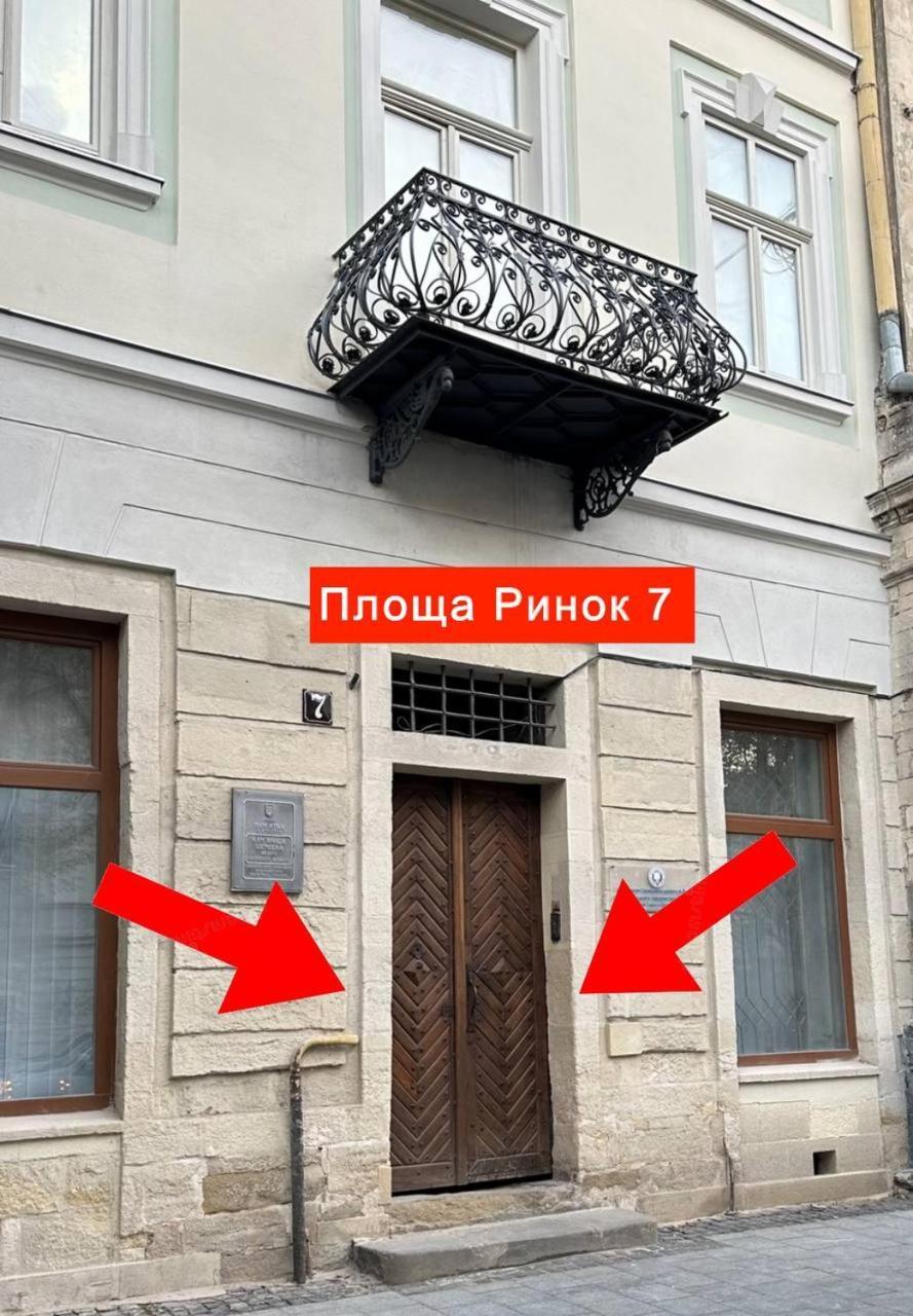Apart Hotel On Rynok Square Lviv Eksteriør billede